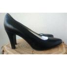Image of Chaussures escarpins Esse de Lys Escarpins en cuir Esse de Lys, bout pointu, pointure 43, talon 9