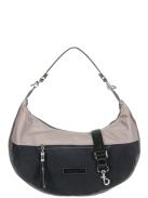 Image of Sac souple et trés léger en toile nylon Lancaster. L'intérieur, doublé, comprend trois poches plates dont une zippée. A l'extérieur, une poche zippée avant avec un pompon et une seconde bandoulière amovible en toile pour porter le sac en travers.- Hauteur