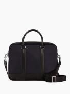 Image of <p>À la fois élégante et solide, en toile polyamide avec renfort cuir, cette gamme légère est conçue pour les voyageurs d?affaires. L?idée ? Renforcer stratégiquement les endroits d?usures avec des empiècements de cuir et aménager un intérieur fonctionnel