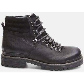 Image of Boots Bata Bottines pour homme en cuir nubuck