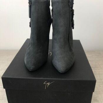 Image of Bottes Giuseppe Zanotti Bottines en cuir Giuseppe Zanotti