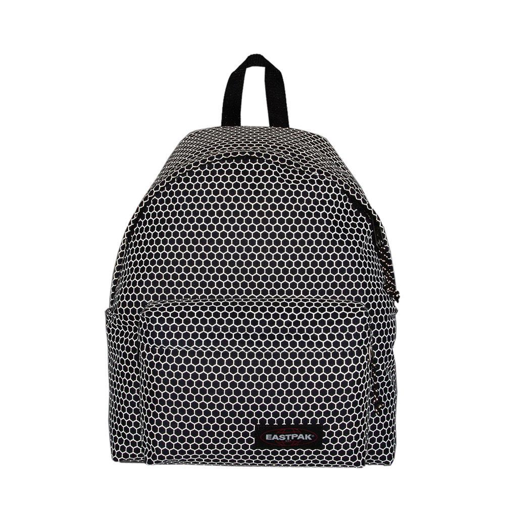 Image of <p>Le Padded Pak'r Refleks Navy. Le sac iconique d'Eastpak garde les caractéristiques qui ont fait son succès : <br />- grand espace principal, <br />- dos et bretelles rembourrés, <br />- résistance à l'eau, <br />- poche frontale zippée.</p> <p>Il vous