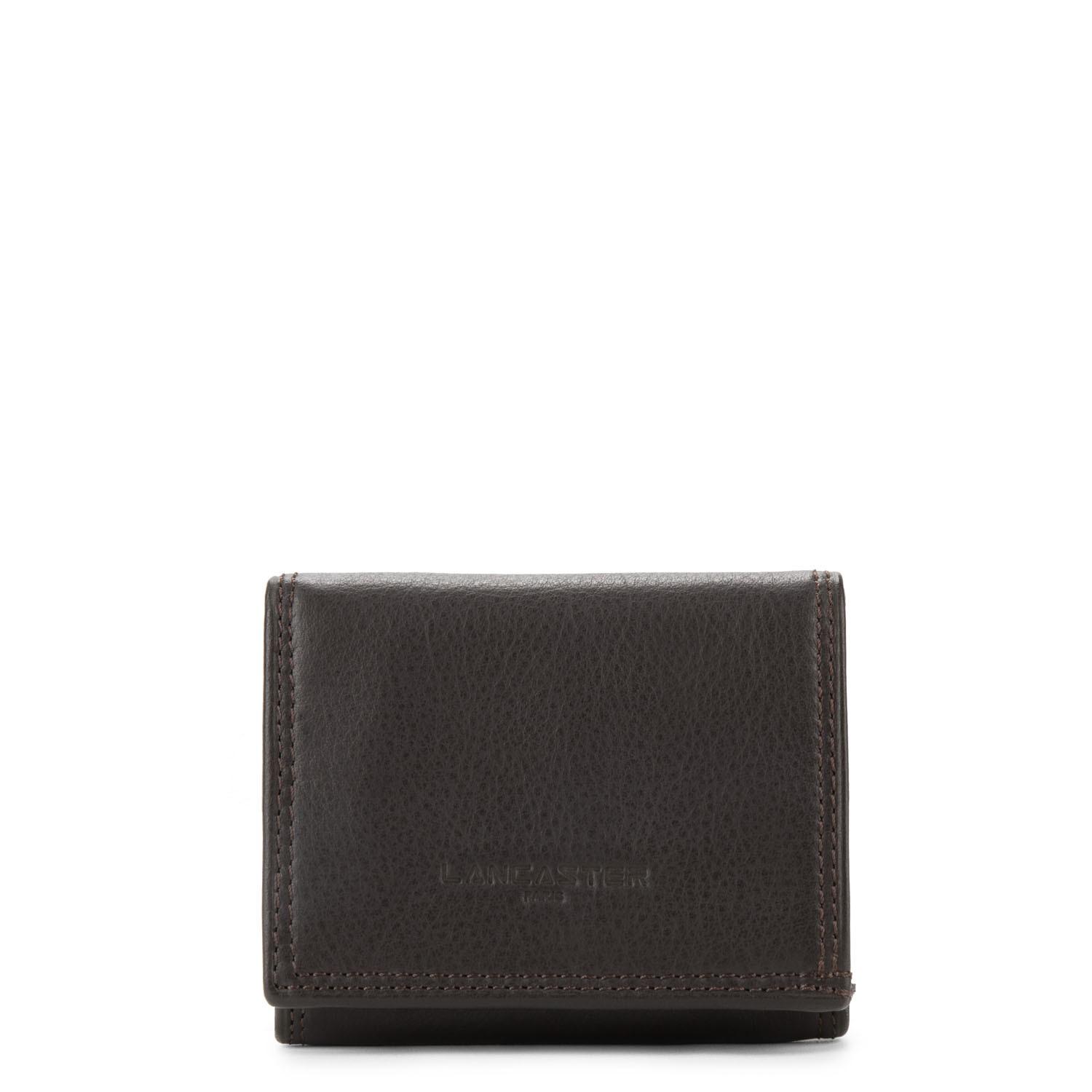 Image of <p>Petit porte-monnaie en cuir de vachette pleine fleur souple, signé Lancaster. <br />Il est composé de 5 emplacements format carte de crédit, d'un petit compartiment à bouton pression pour la monnaie et d'une poche plate pour les billets.<br /> Le tout